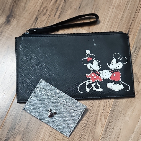 Disney Handbags - Disney Black and Red Mickey and Minnie Wristlet With Metallic Silver Card Holder
